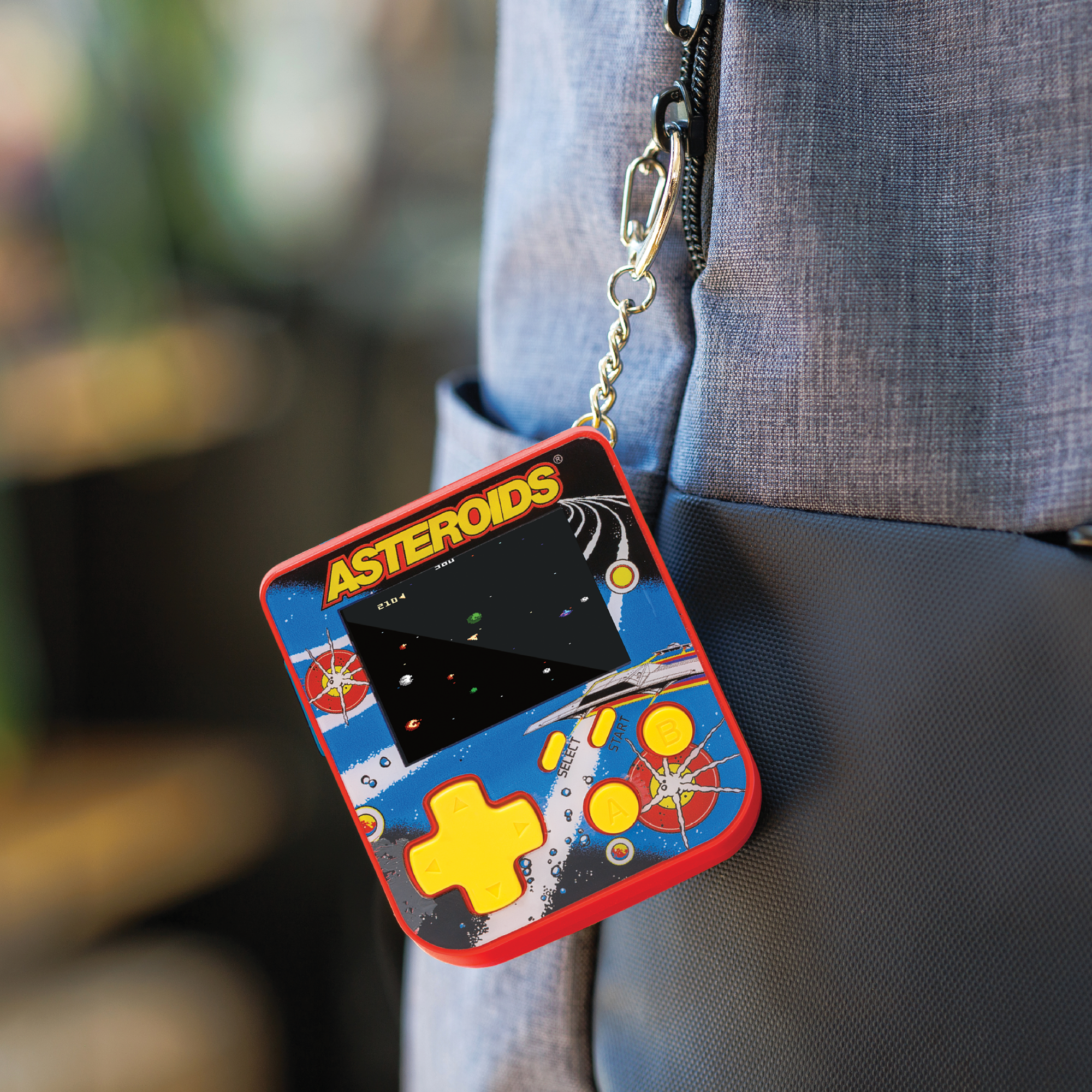 Super Micro Atari Retro Playable Gaming Keychain – Asteroids, Gravitar & Yars Revenge
